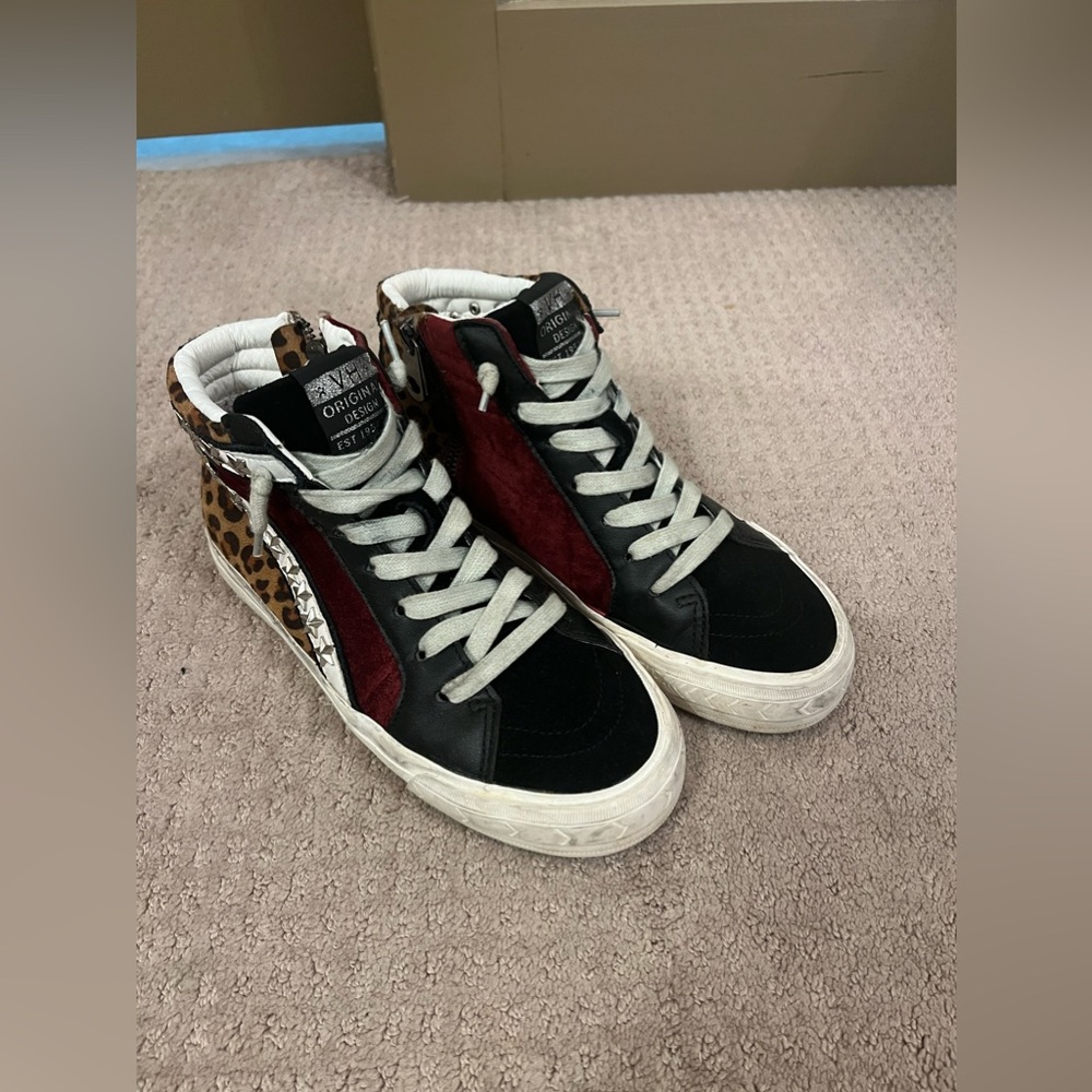 Vintage Havana Sneakers
